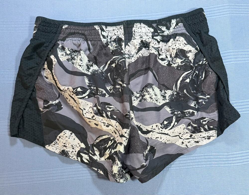 Nike DRI-fit Tempo Running Shorts Womens Small